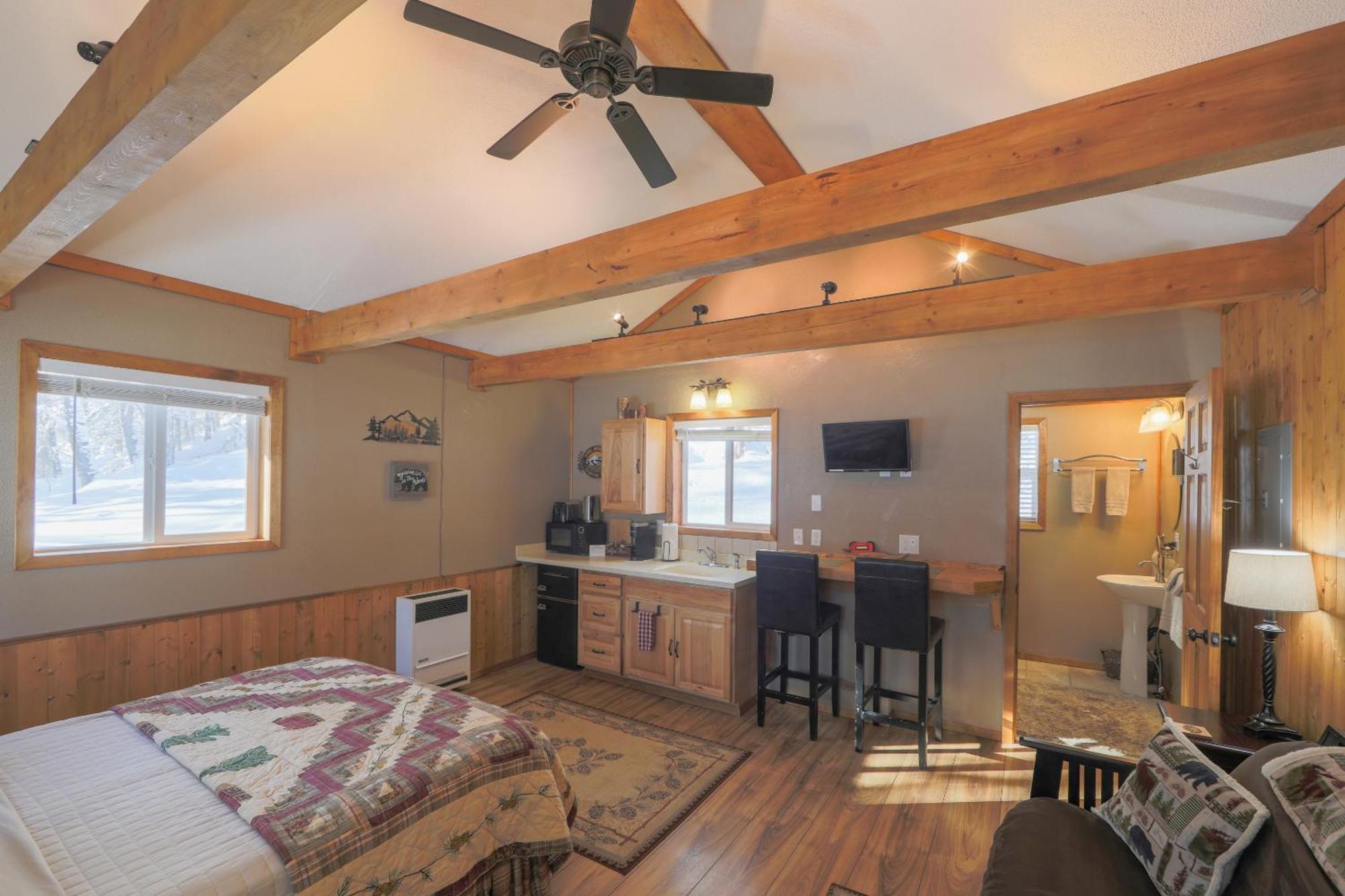 Spruce Cabin Толкітна Екстер'єр фото